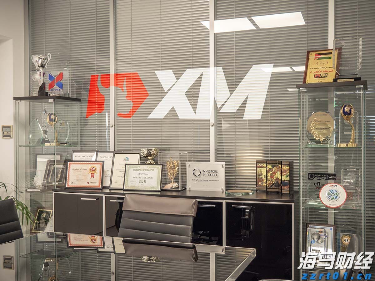 银发未改报国志 今朝接力向新程